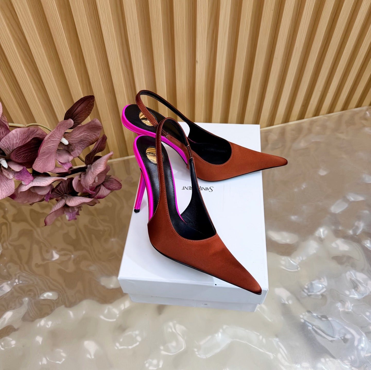 Saint Laurent Deroche Slingback Pumps