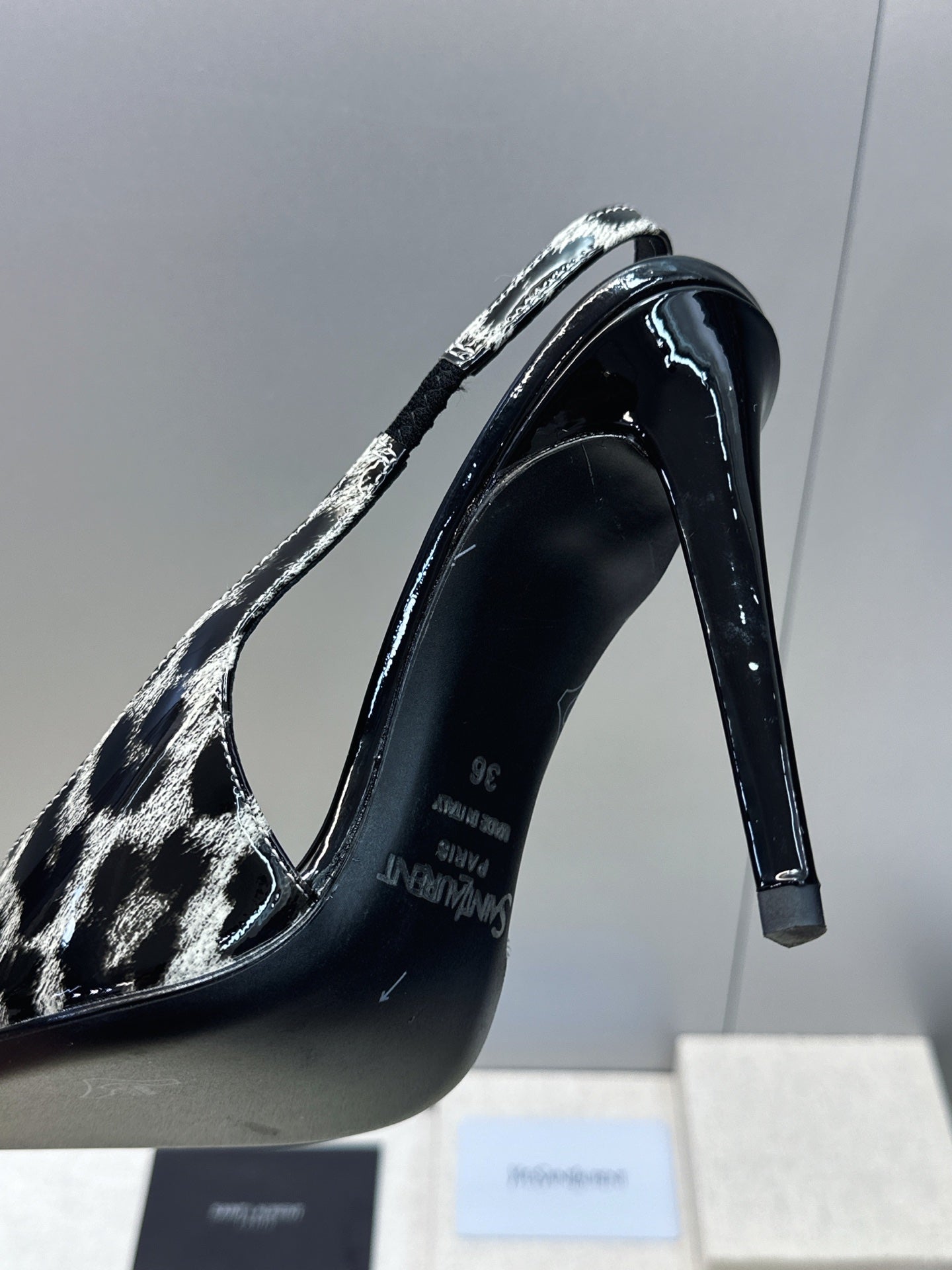 Saint Laurent Guermantes Slingback Pumps