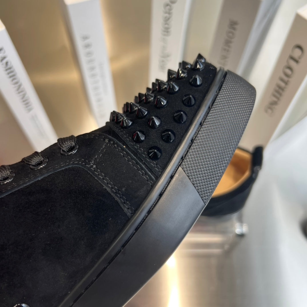 Christian Louboutin Louis Junior Spikes