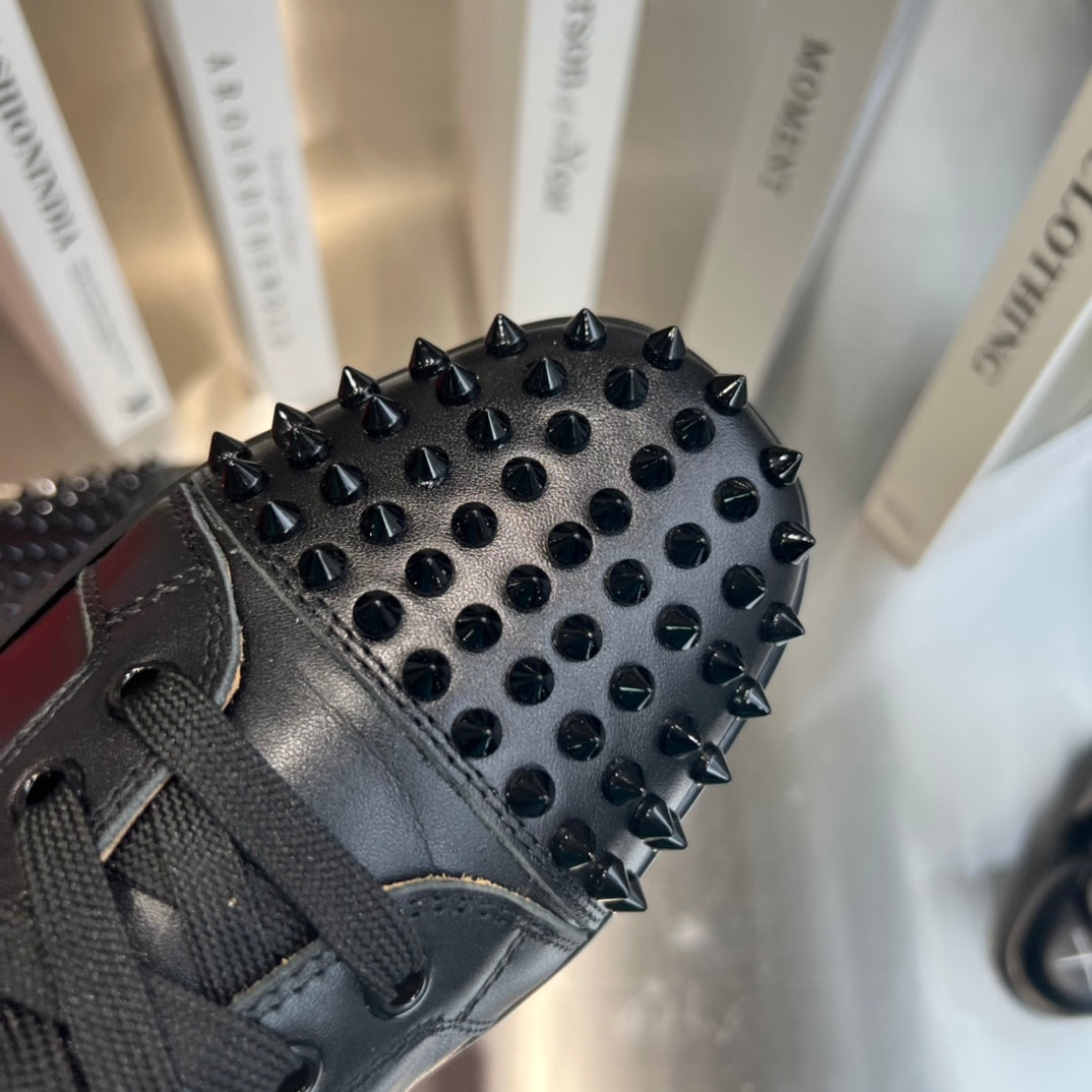 Christian Louboutin Louis Junior Spikes