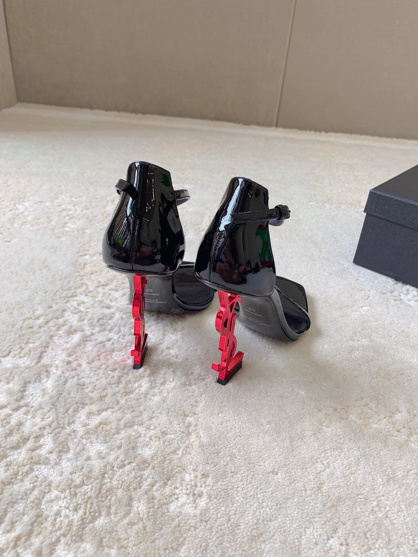 Saint Laurent Opyum Sandals