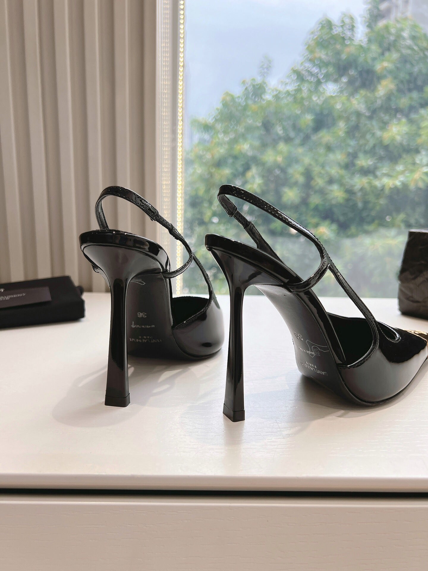 Saint Laurent Jeanne Slingback Pumps