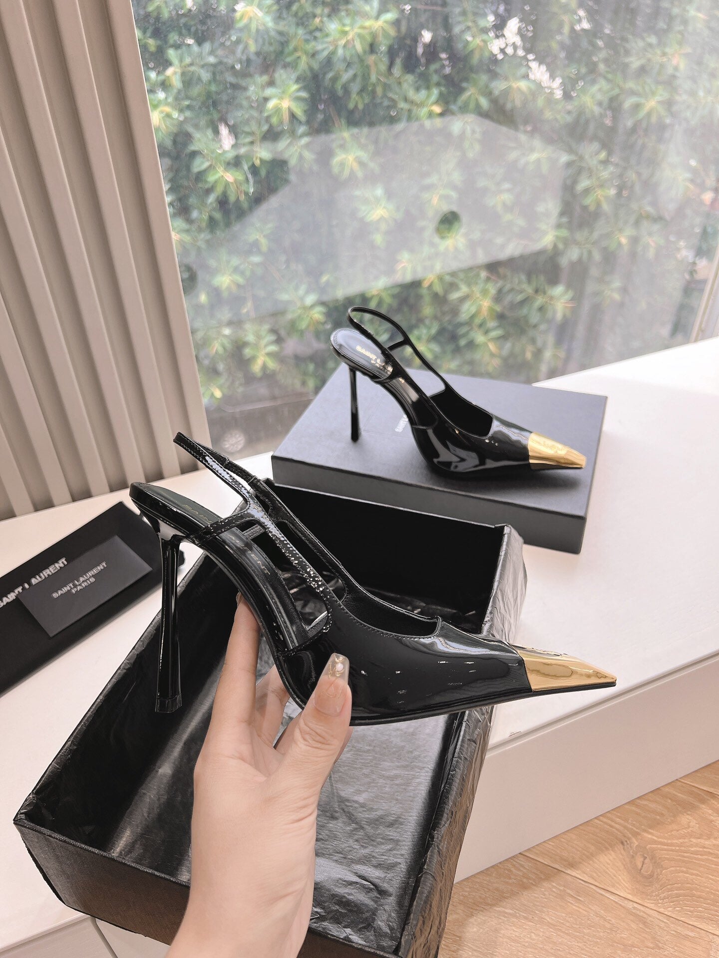 Saint Laurent Jeanne Slingback Pumps