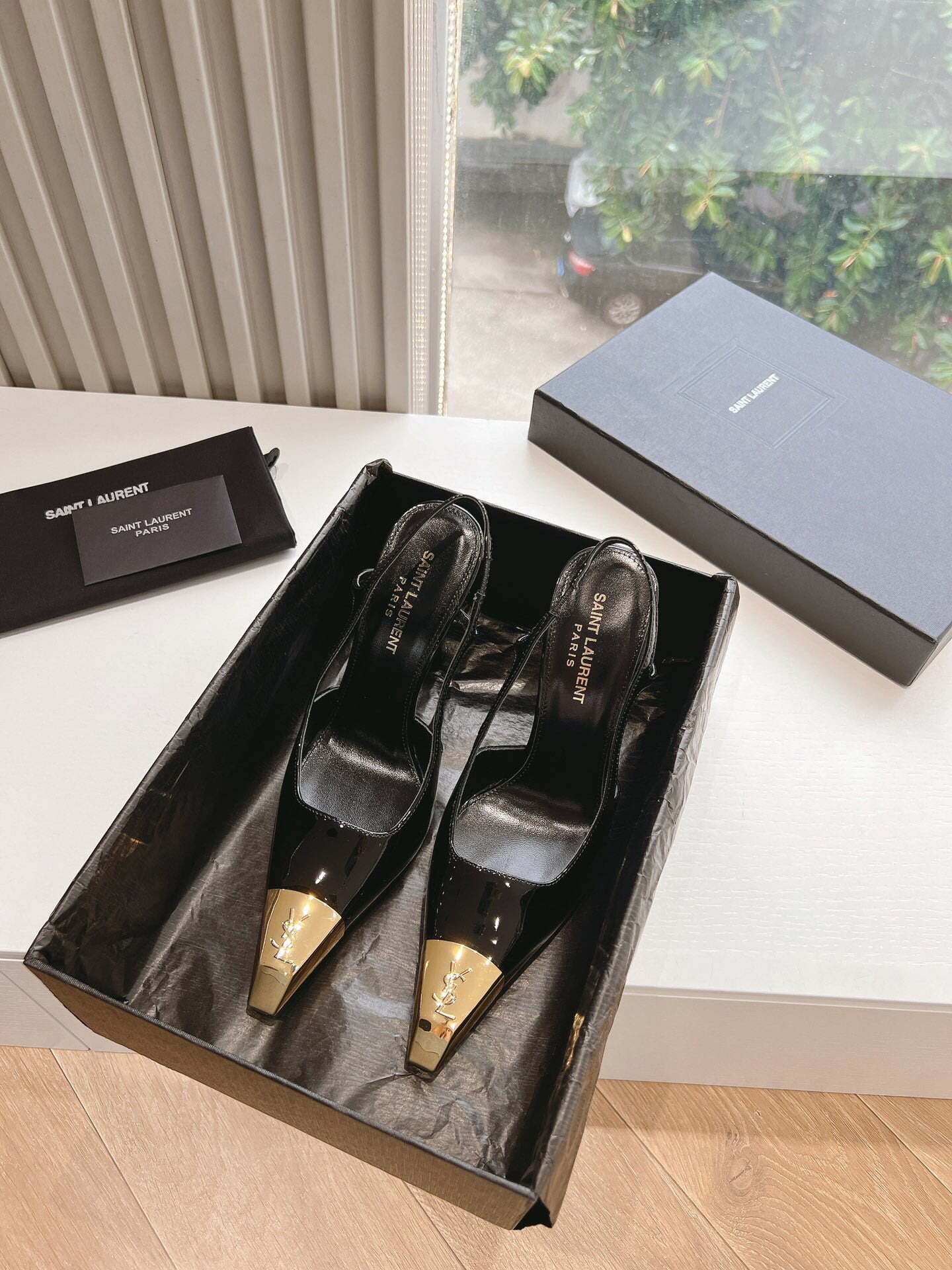 Saint Laurent Jeanne Slingback Pumps