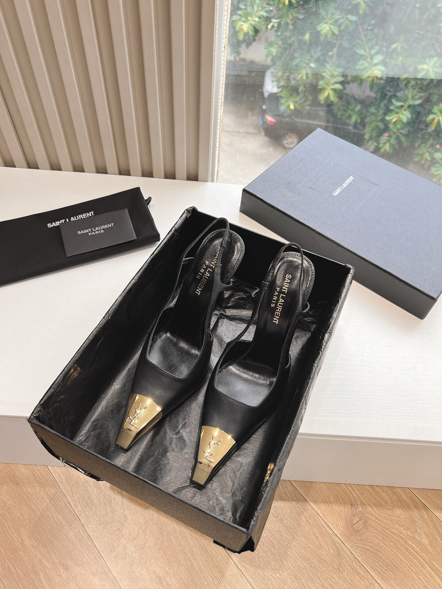 Saint Laurent Jeanne Slingback Pumps