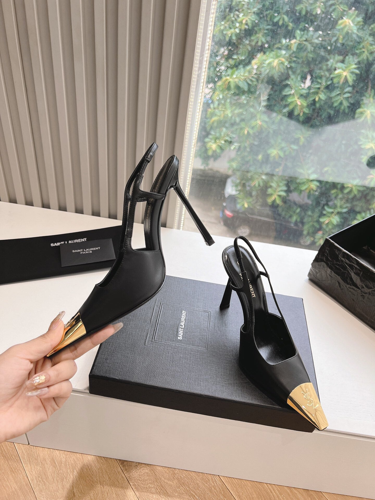 Saint Laurent Jeanne Slingback Pumps