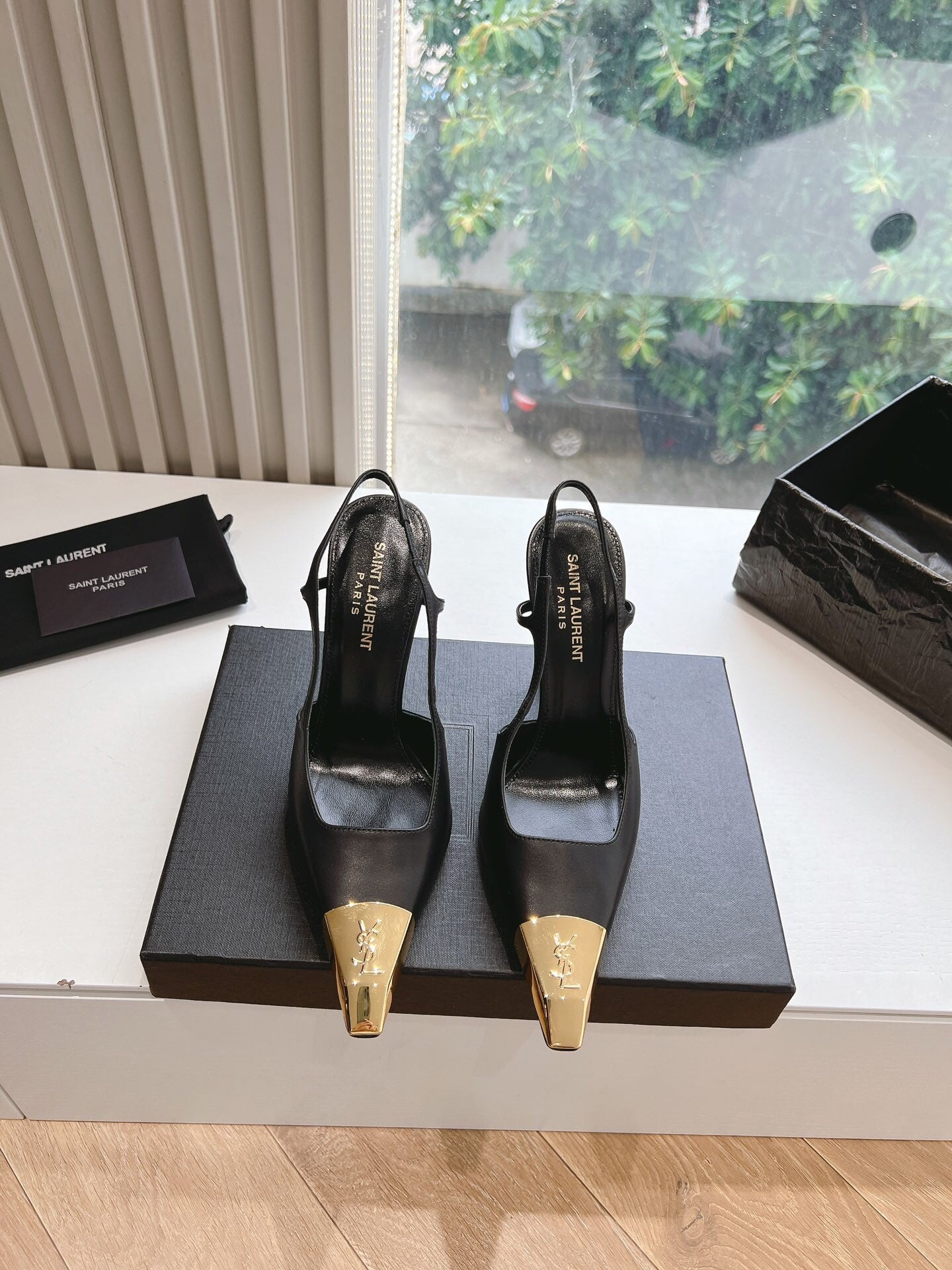 Saint Laurent Jeanne Slingback Pumps