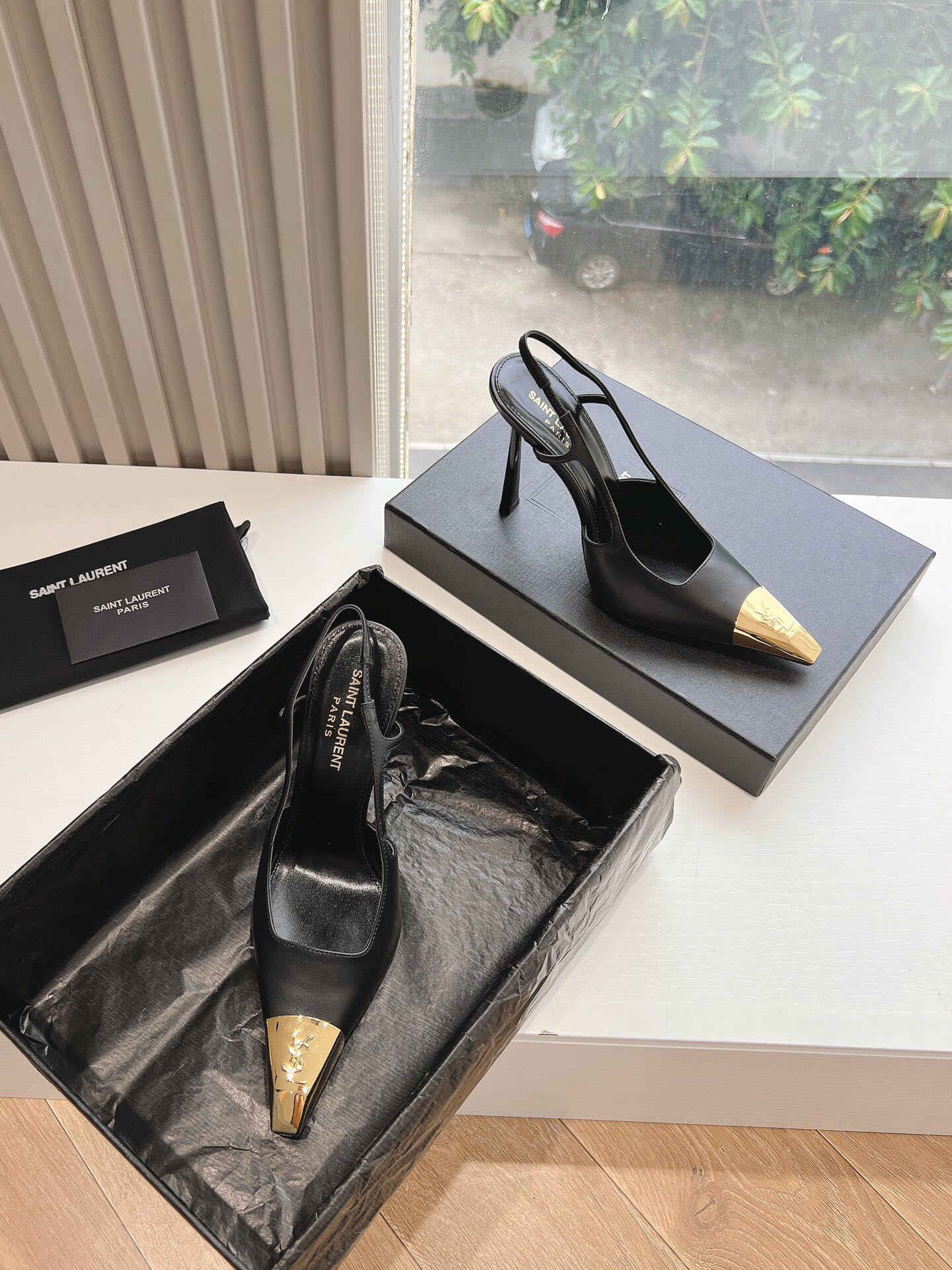 Saint Laurent Jeanne Slingback Pumps