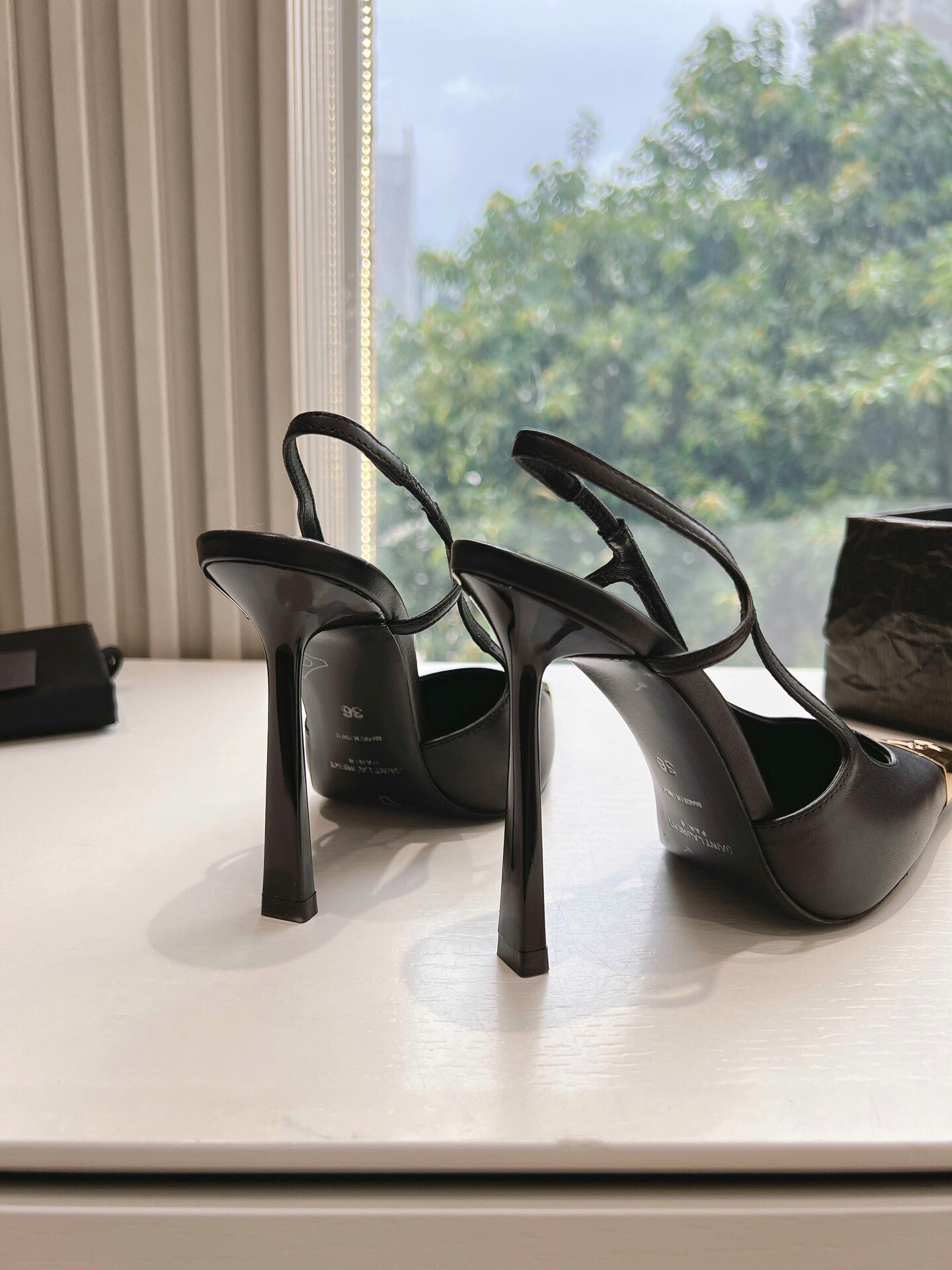 Saint Laurent Jeanne Slingback Pumps