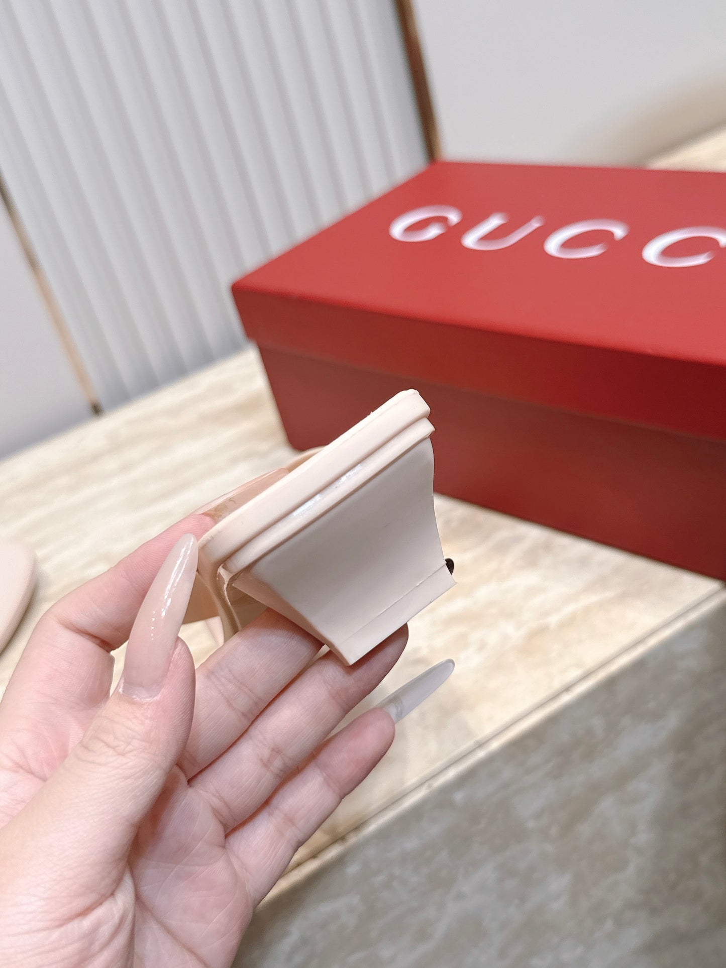 Gucci Vittoria Thong