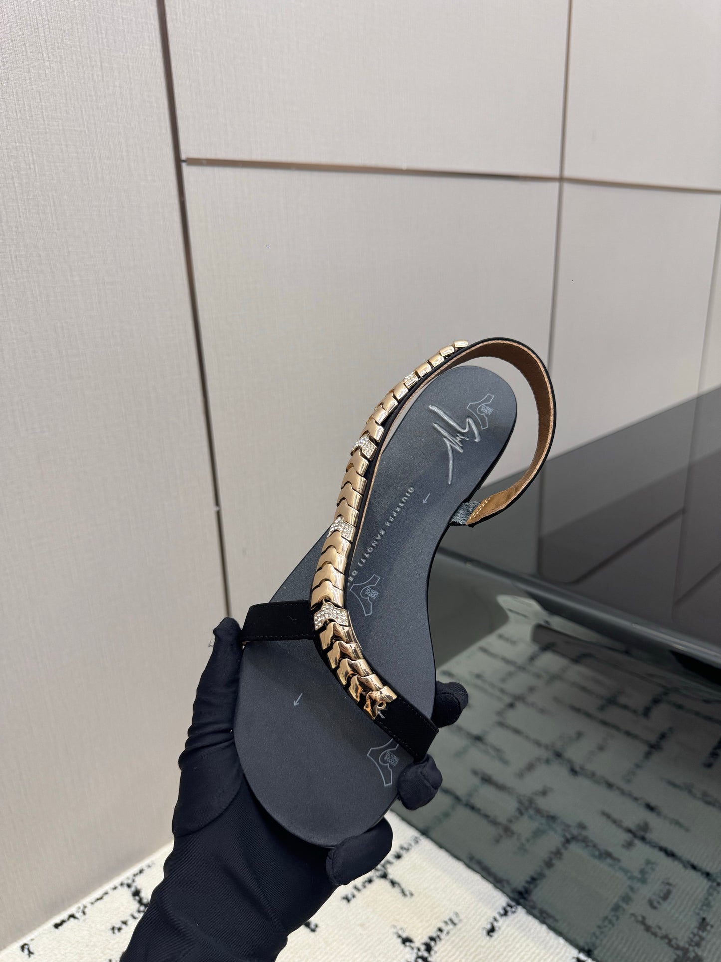 Giuseppe Zanotti Dafne Flat