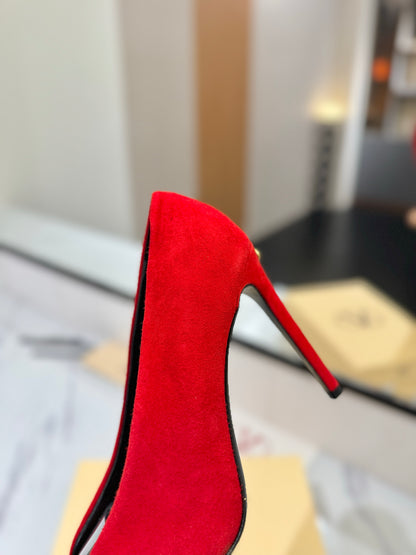 Valentino Revele Pumps