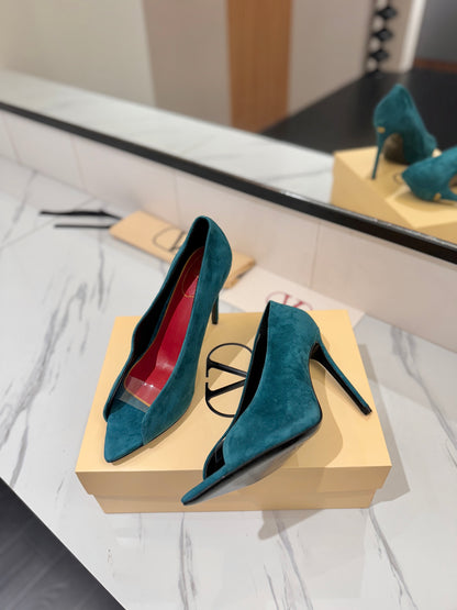 Valentino Revele Pumps