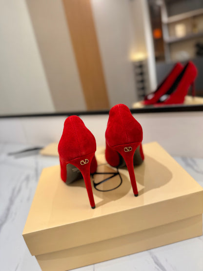 Valentino Revele Pumps