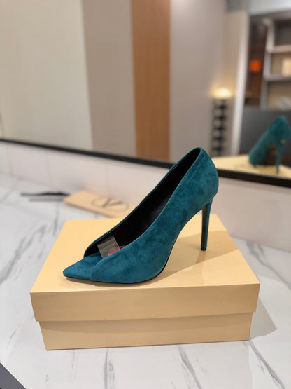 Valentino Revele Pumps