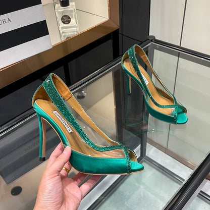 Aquazzura Champagne Pump