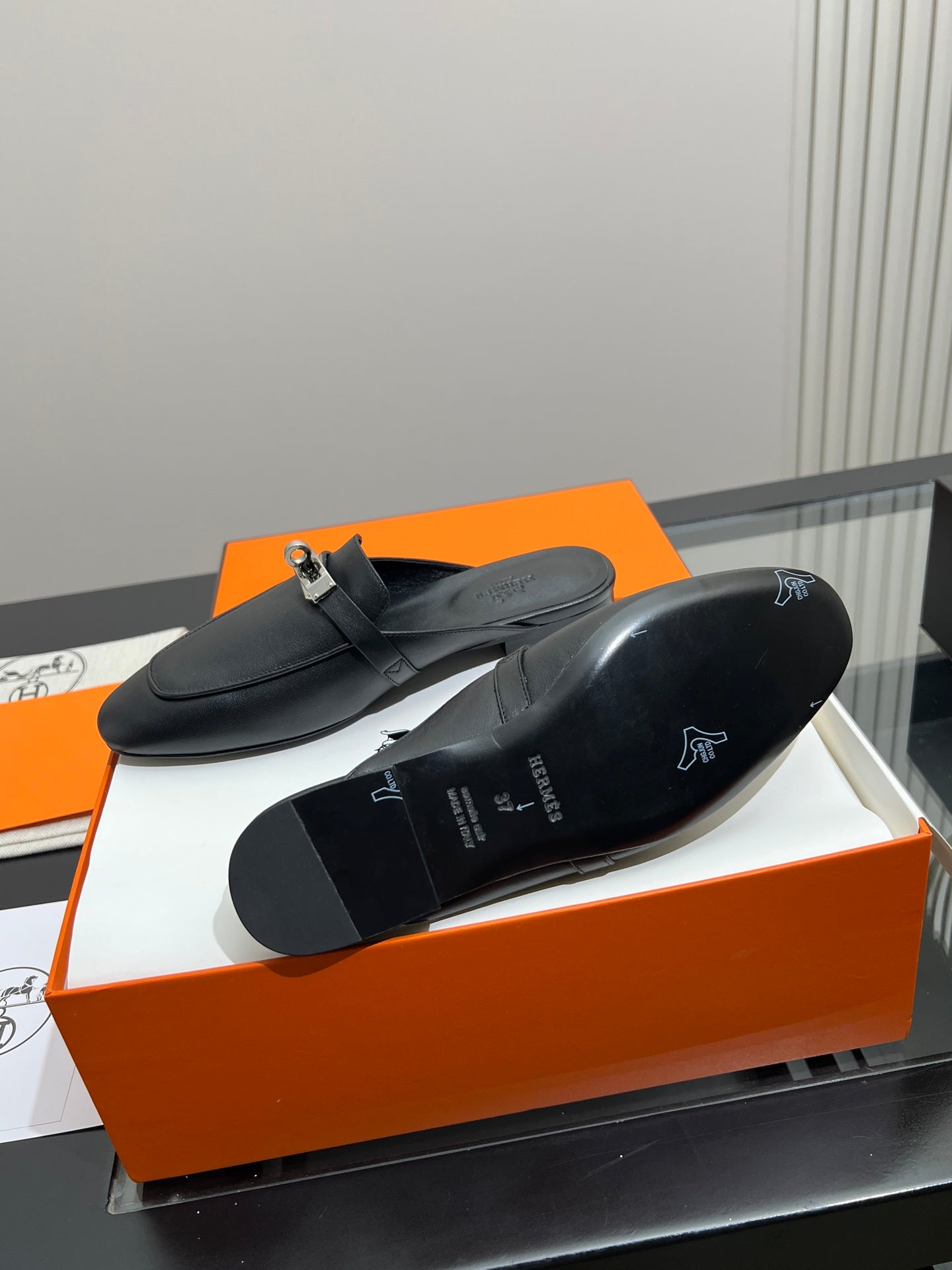 Hermes Oz Mule