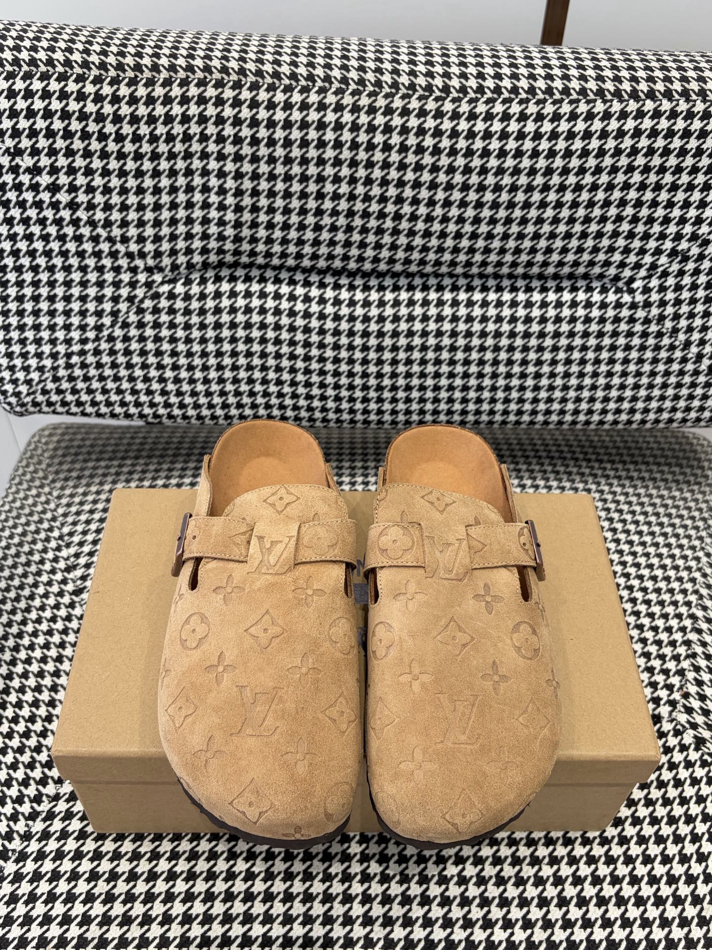 Louis Vuitton Clog