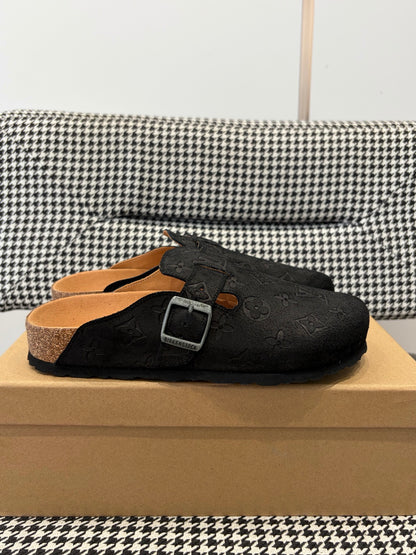 Louis Vuitton Clog