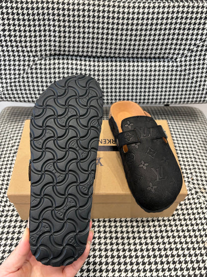 Louis Vuitton Clog