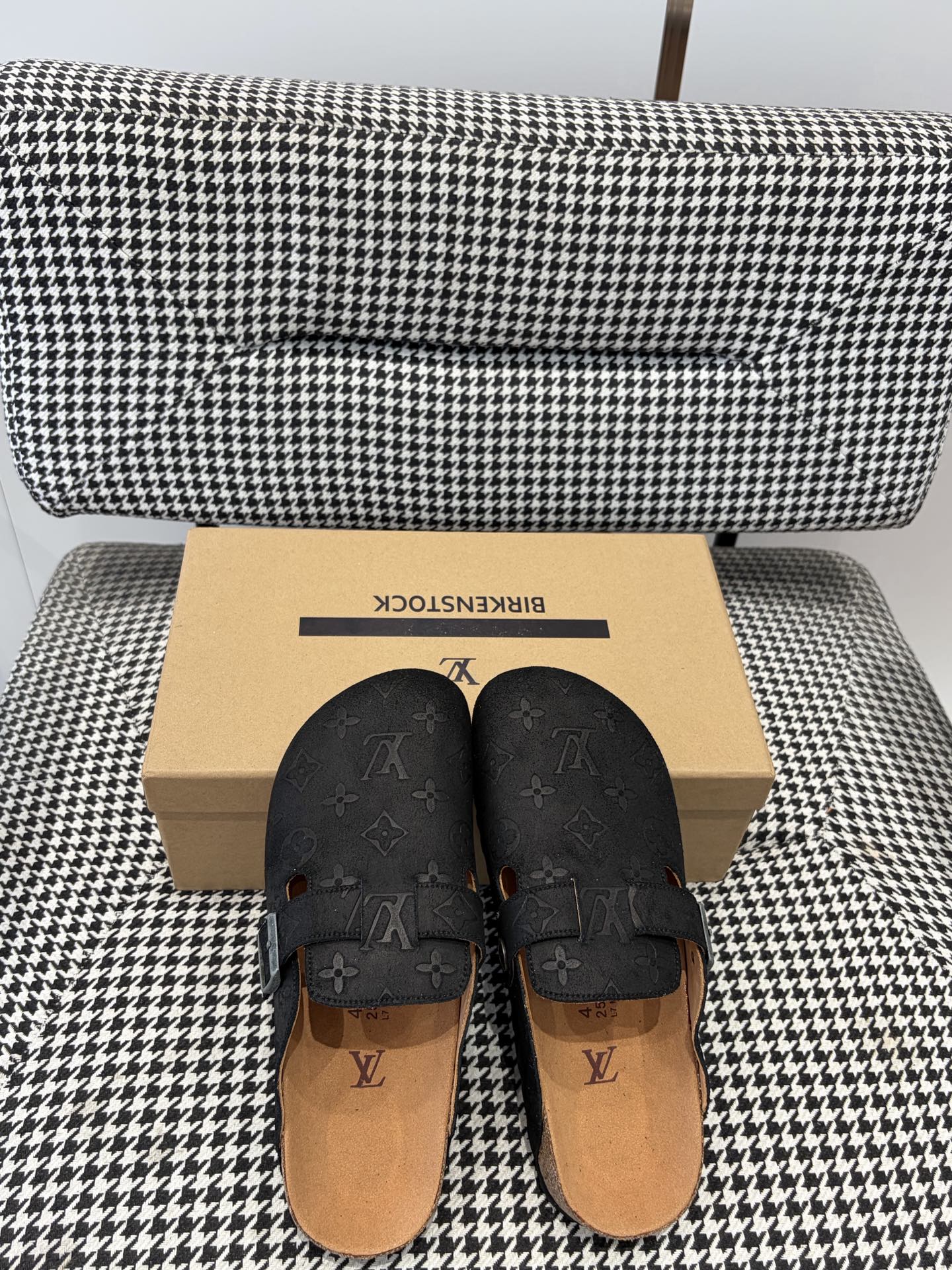 Louis Vuitton Clog