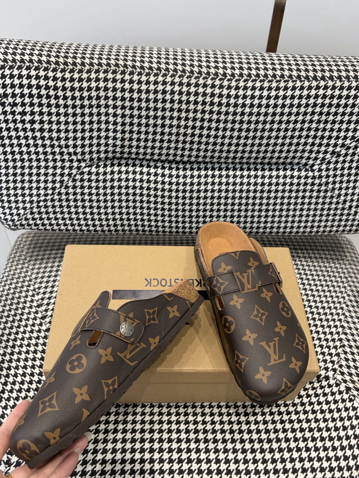 Louis Vuitton Clog