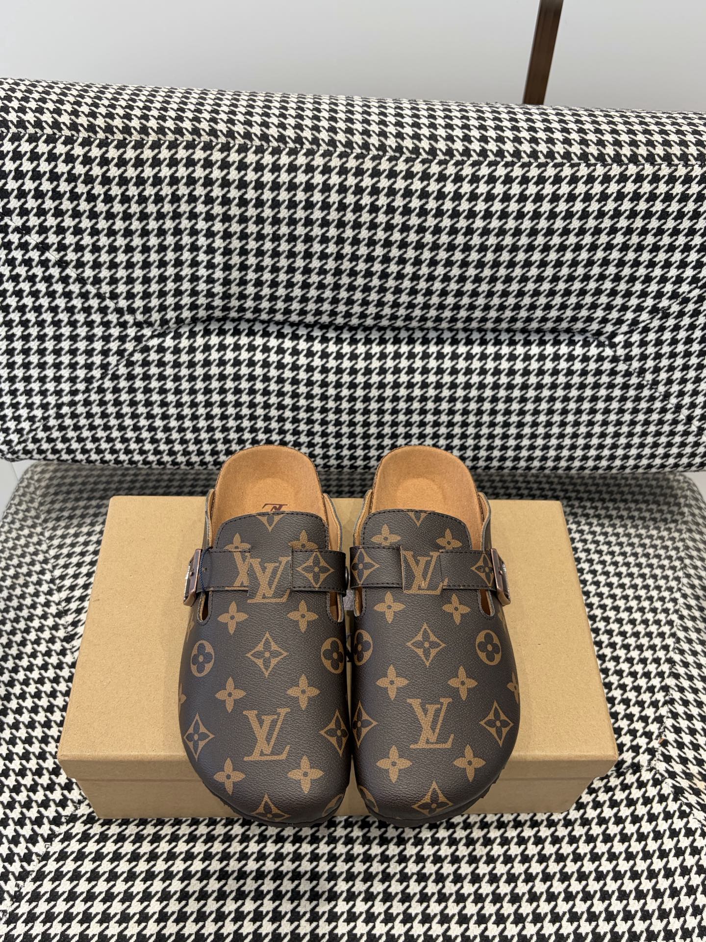 Louis Vuitton Clog
