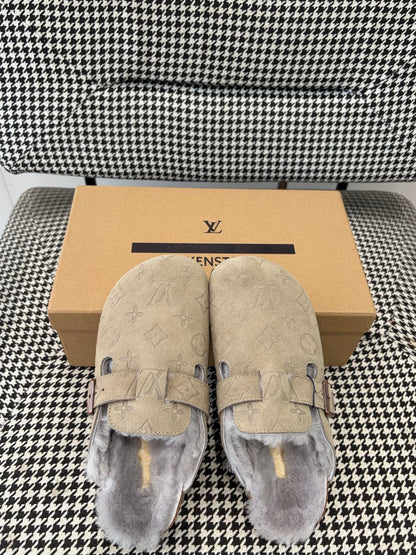 Louis Vuitton Clog