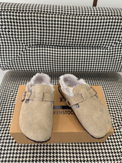 Louis Vuitton Clog