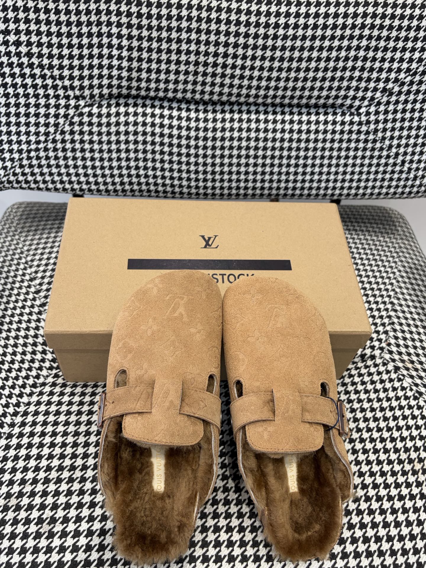Louis Vuitton Clog