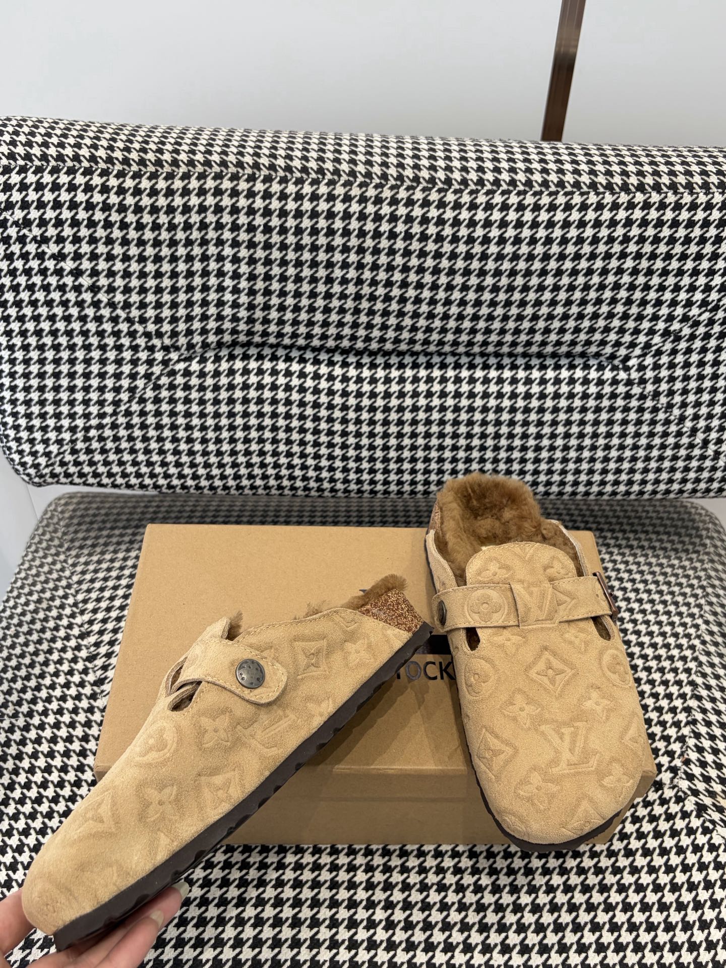 Louis Vuitton Clog