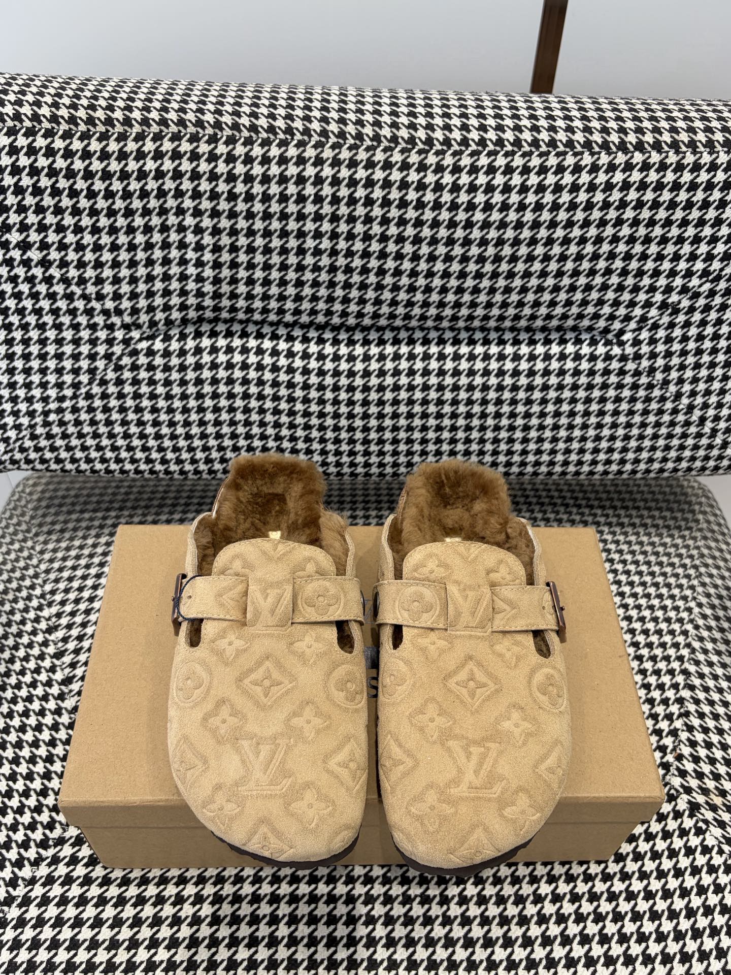 Louis Vuitton Clog