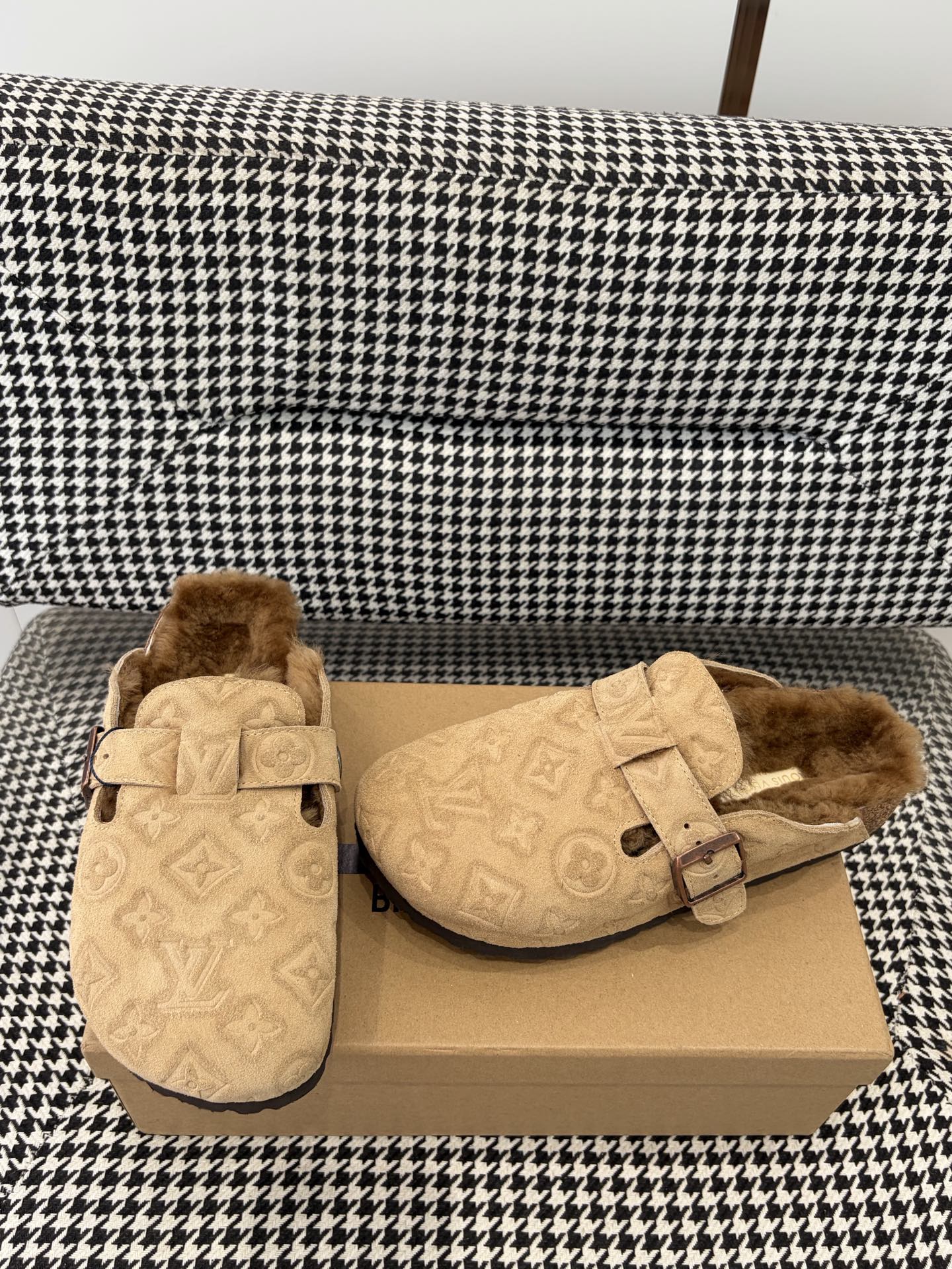 Louis Vuitton Clog