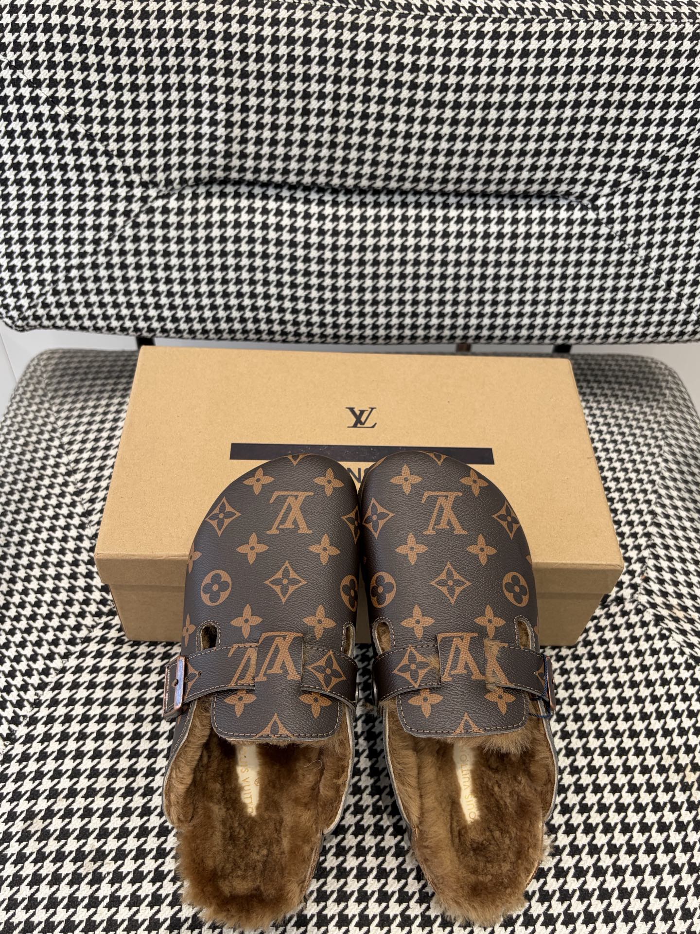Louis Vuitton Clog