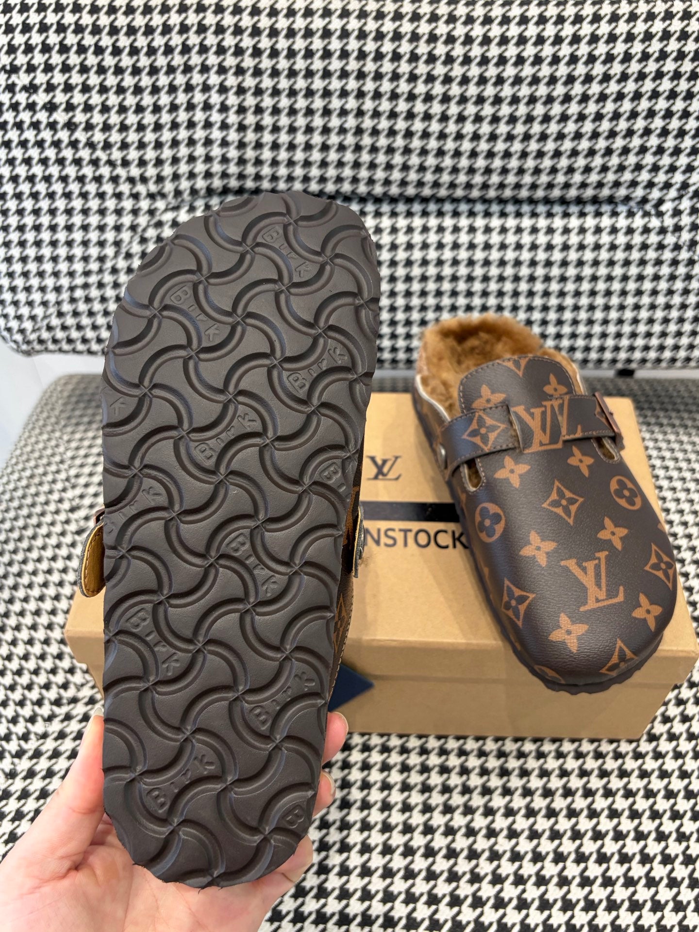 Louis Vuitton Clog