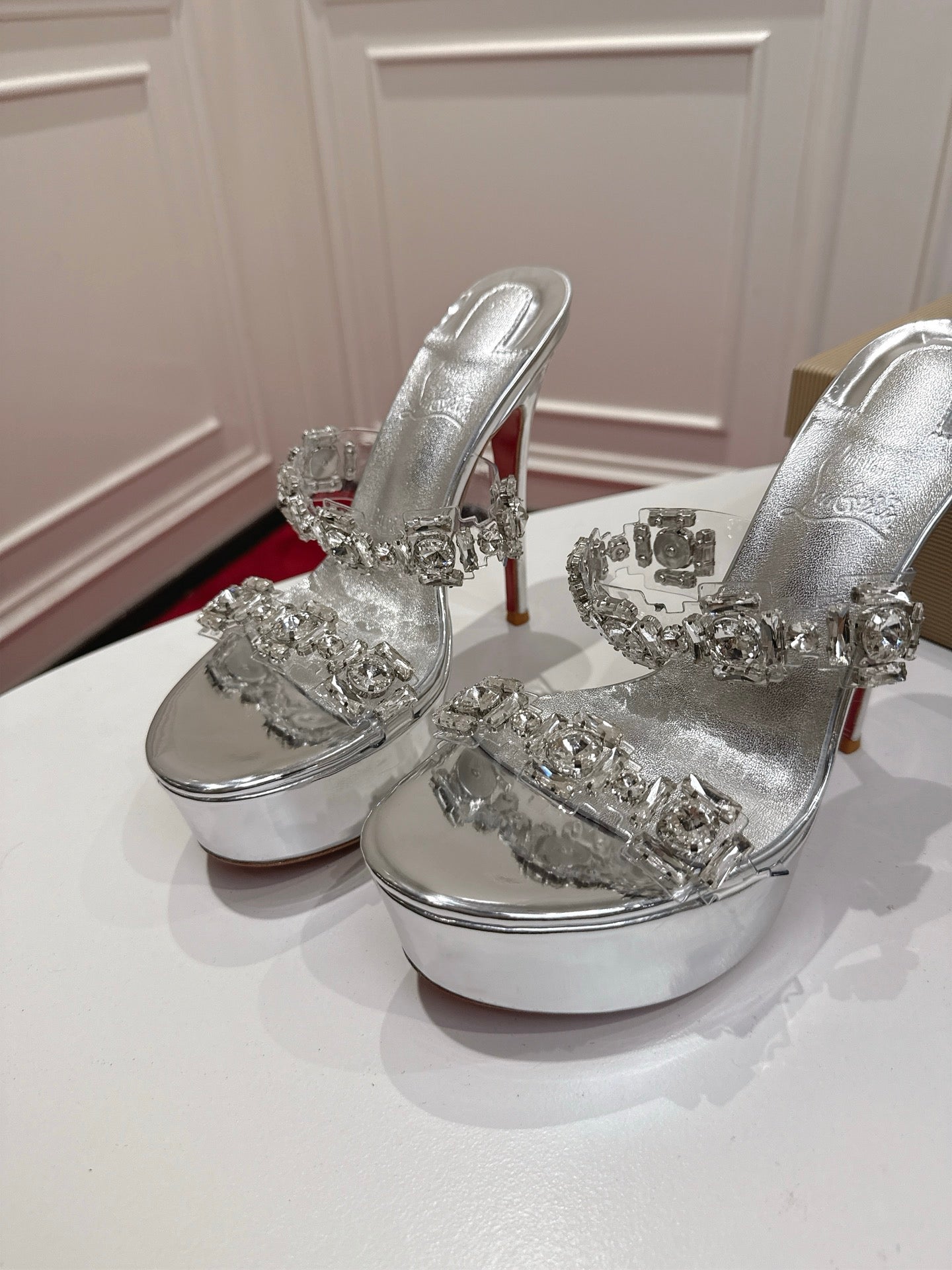 Christian Louboutin Just Jewel