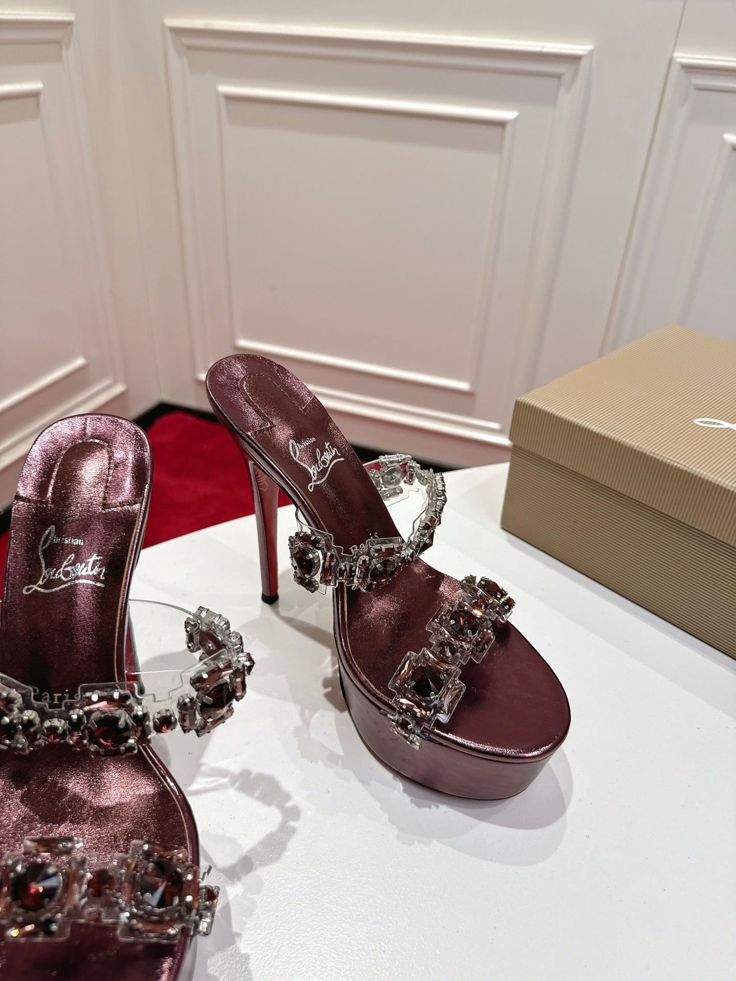 Christian Louboutin Just Jewel