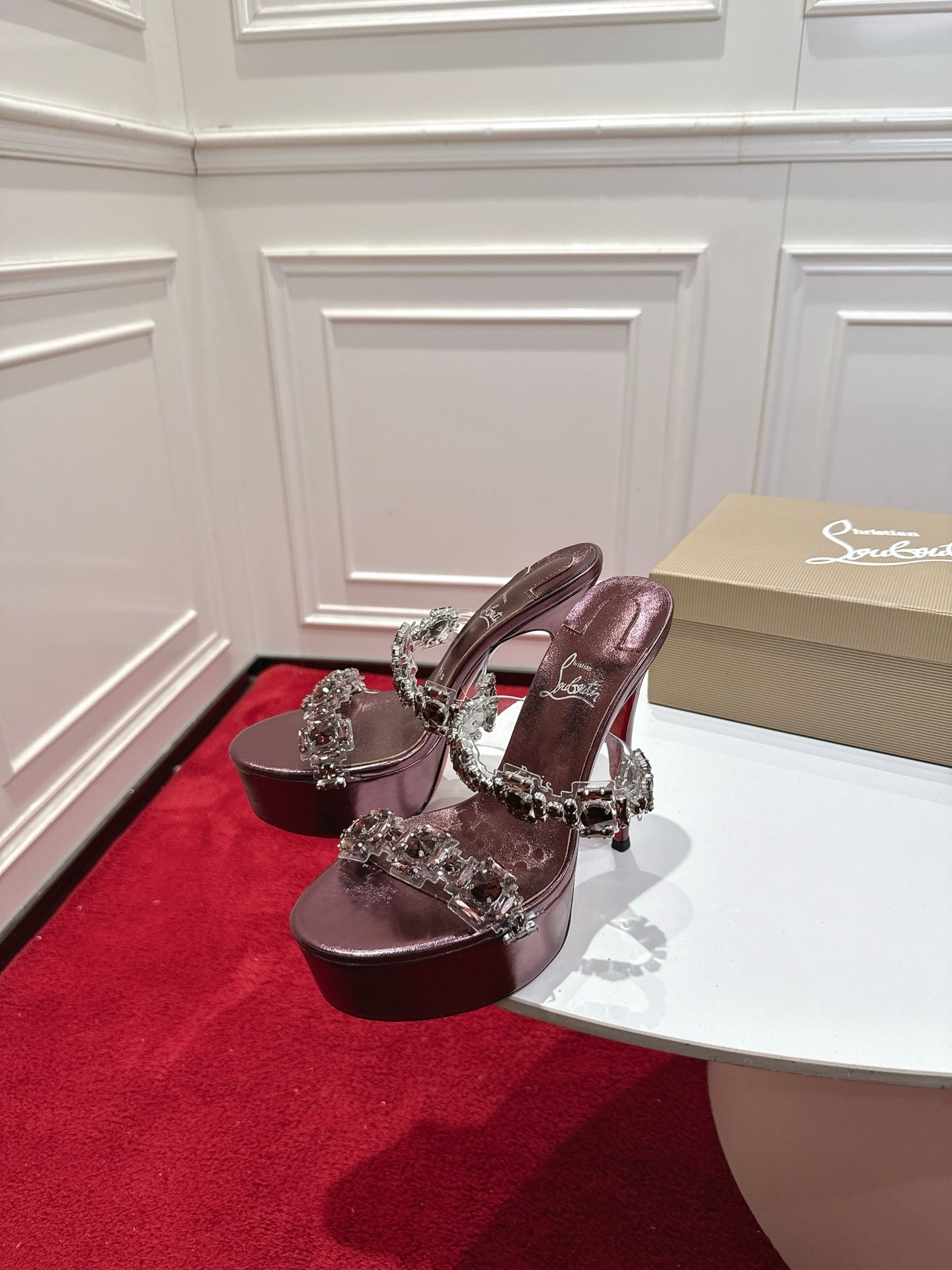 Christian Louboutin Just Jewel