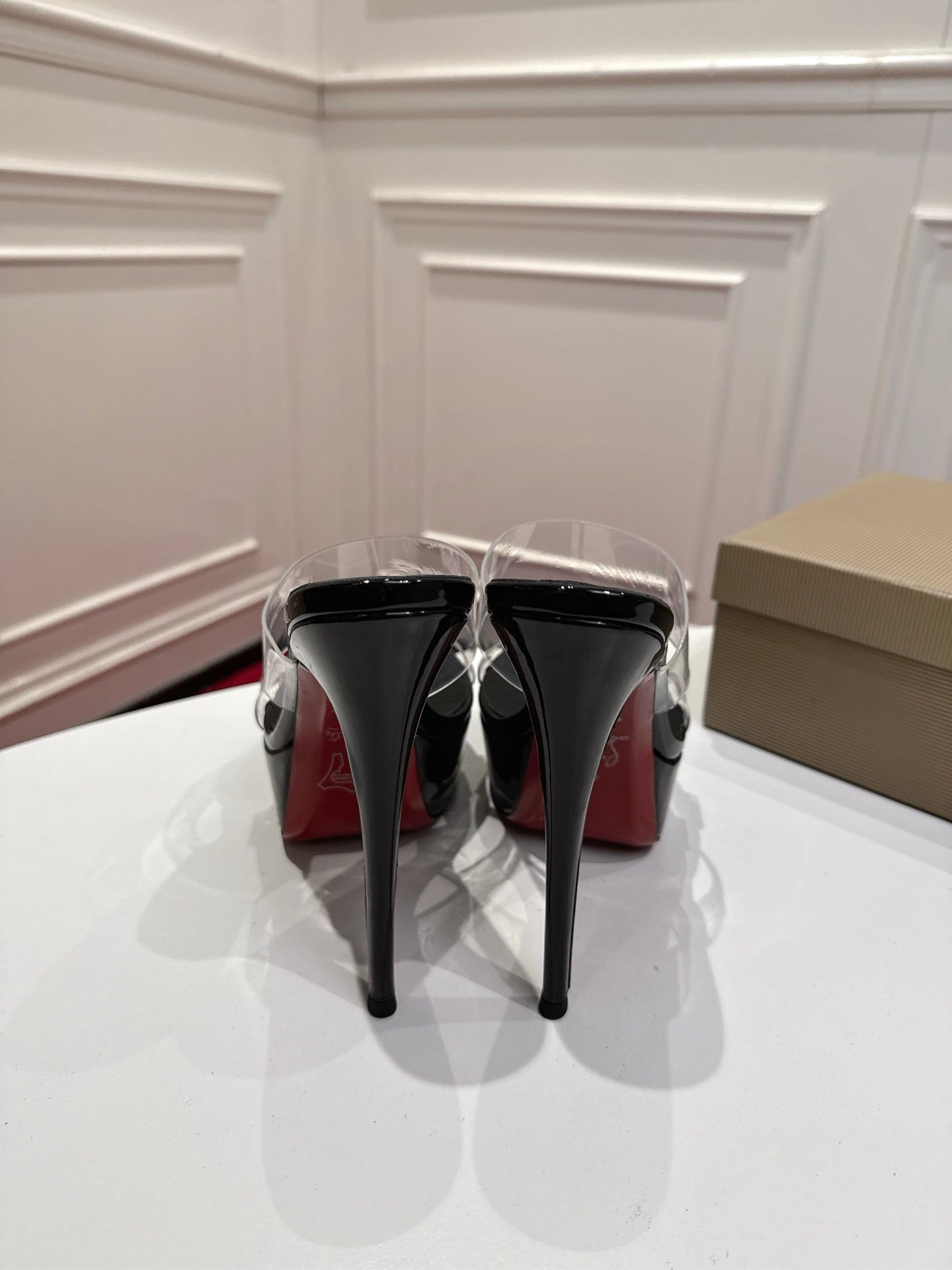 Christian Louboutin Just Nothing Alta