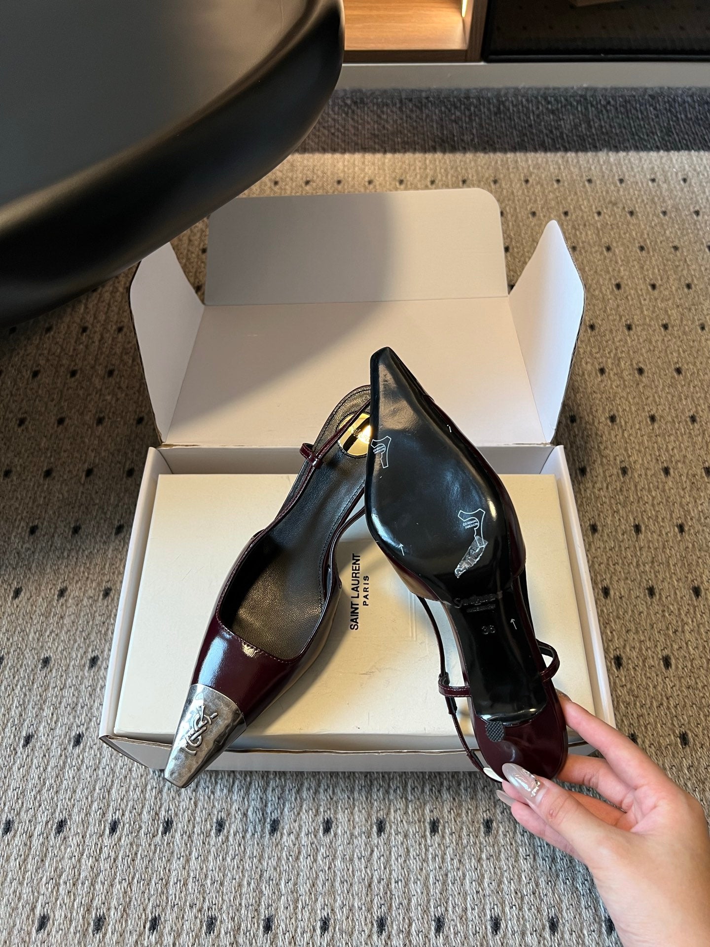 Saint Laurent Jeanne Slingback Pumps