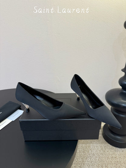 Saint Laurent Pumps