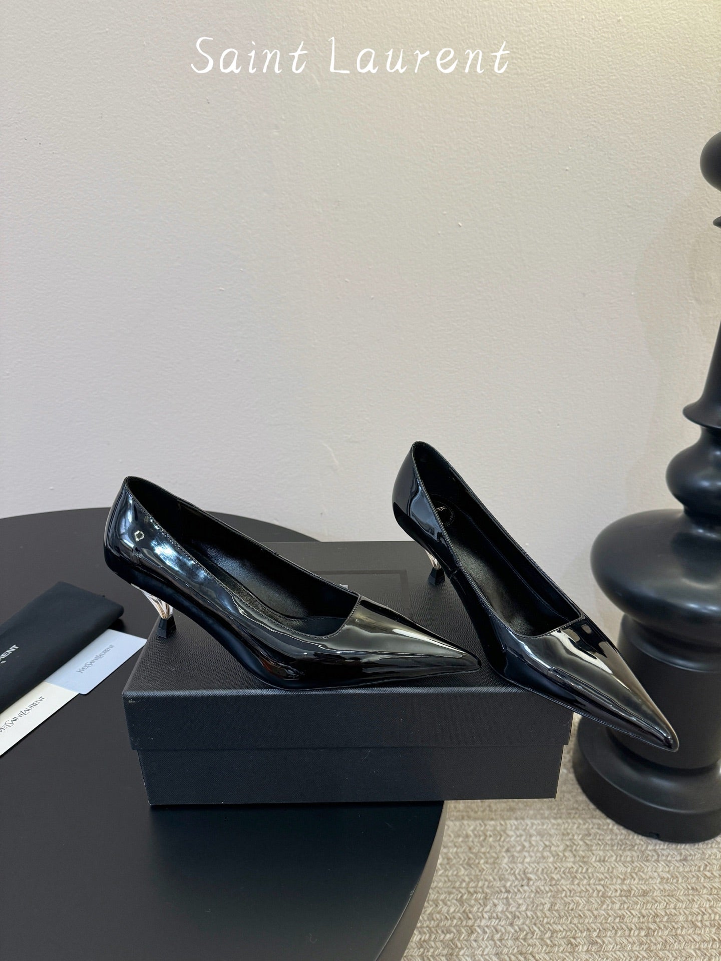 Saint Laurent Pumps