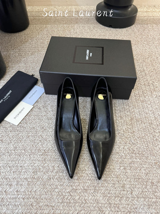 Saint Laurent Pumps