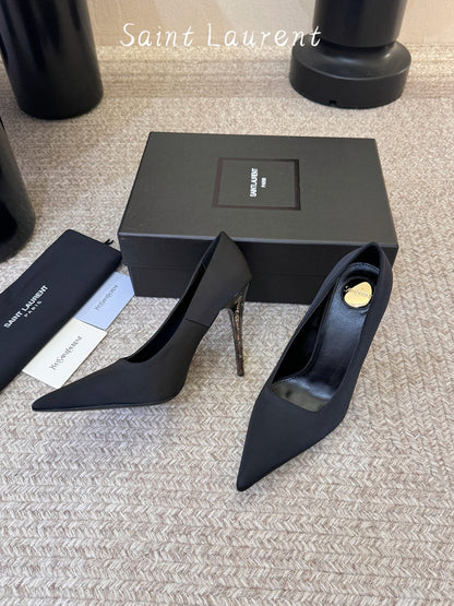 Saint Laurent Pumps