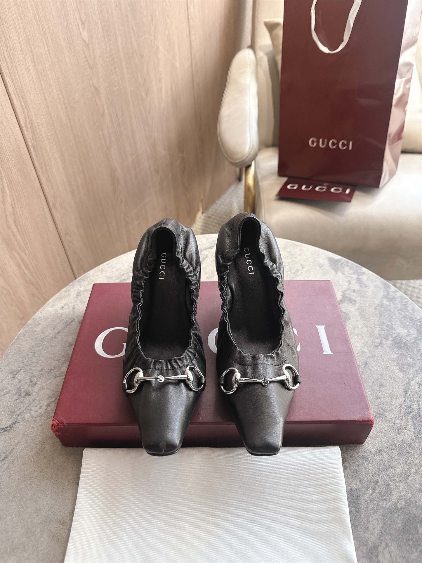 Gucci Vittoria Pump With Elastic