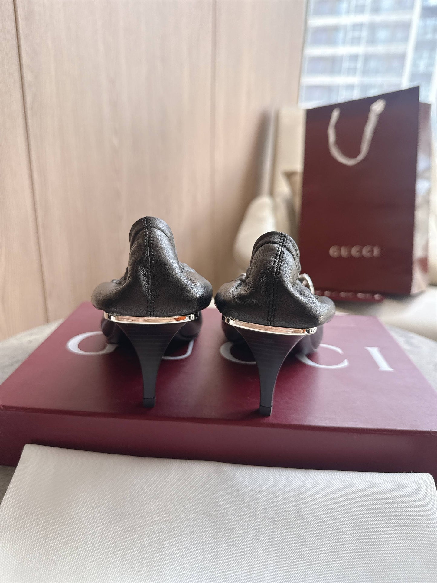 Gucci Vittoria Pump With Elastic