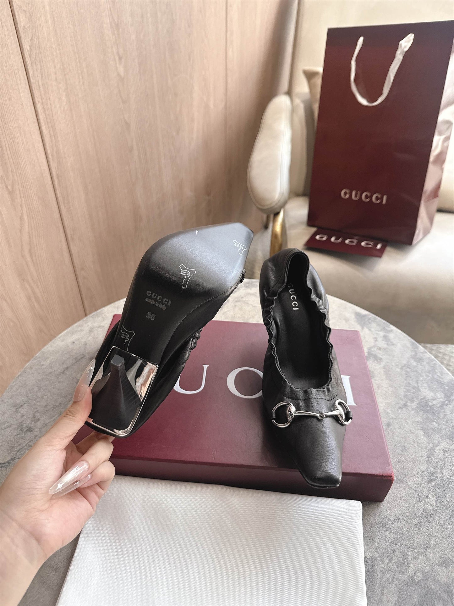 Gucci Vittoria Pump With Elastic