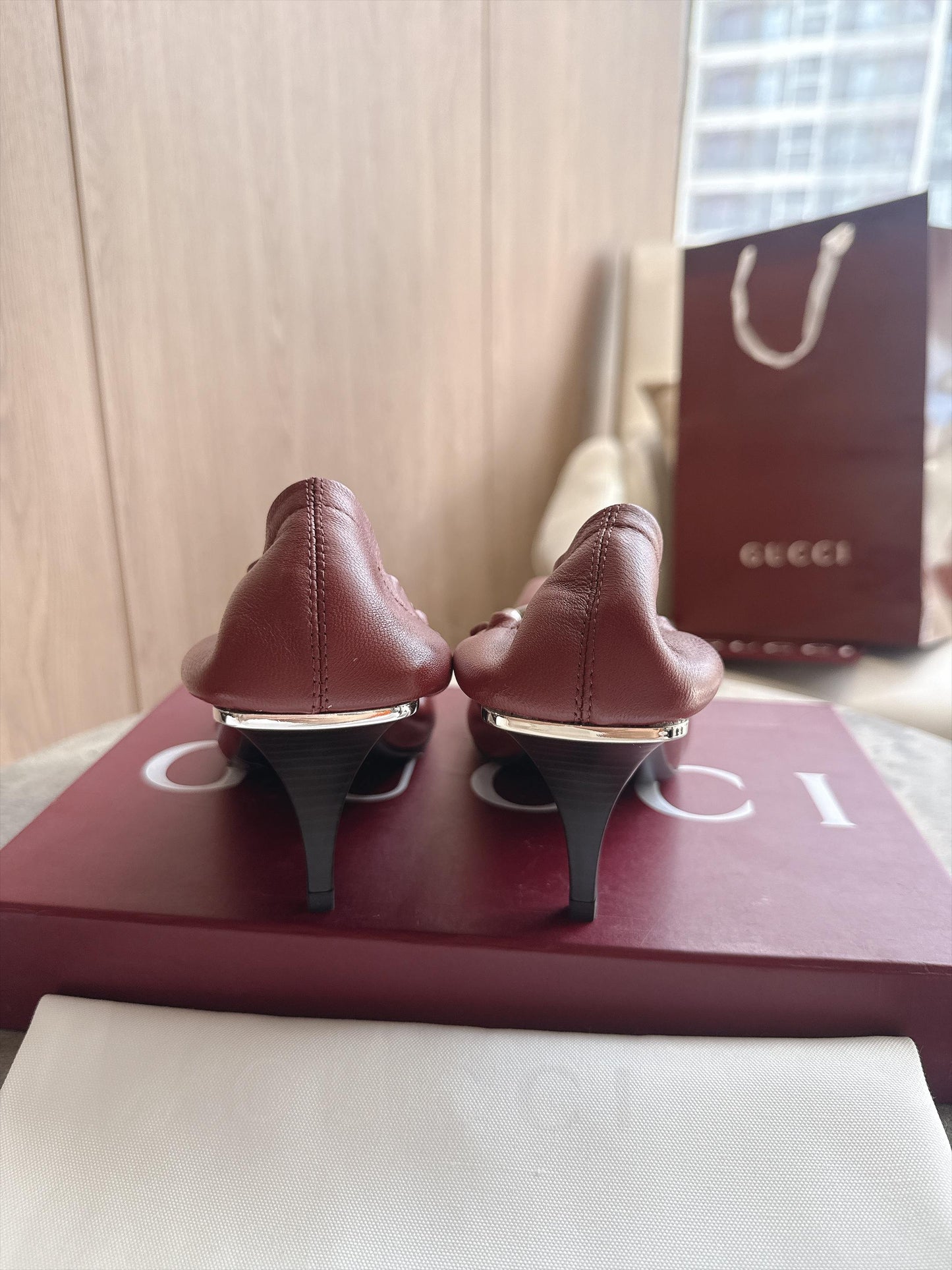 Gucci Vittoria Pump With Elastic
