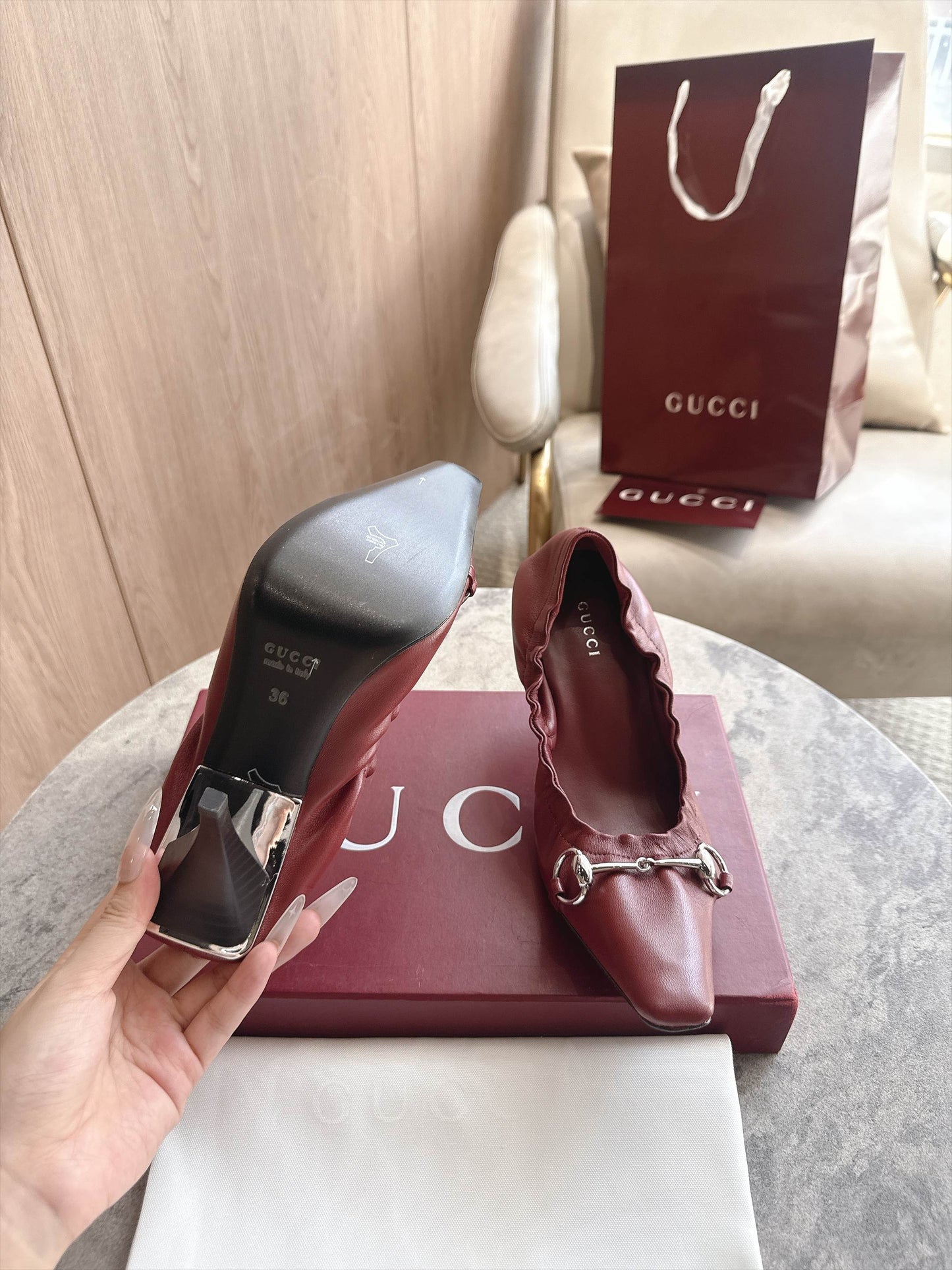 Gucci Vittoria Pump With Elastic