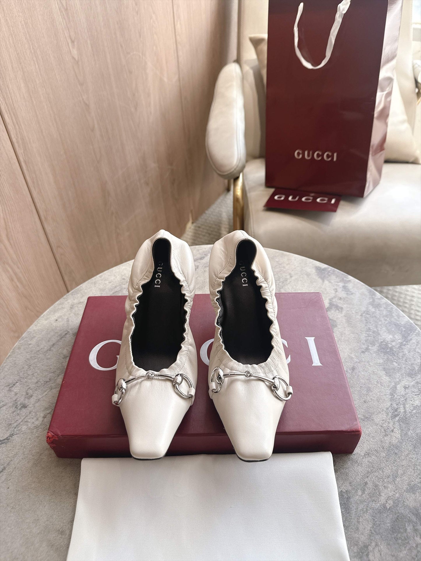 Gucci Vittoria Pump With Elastic